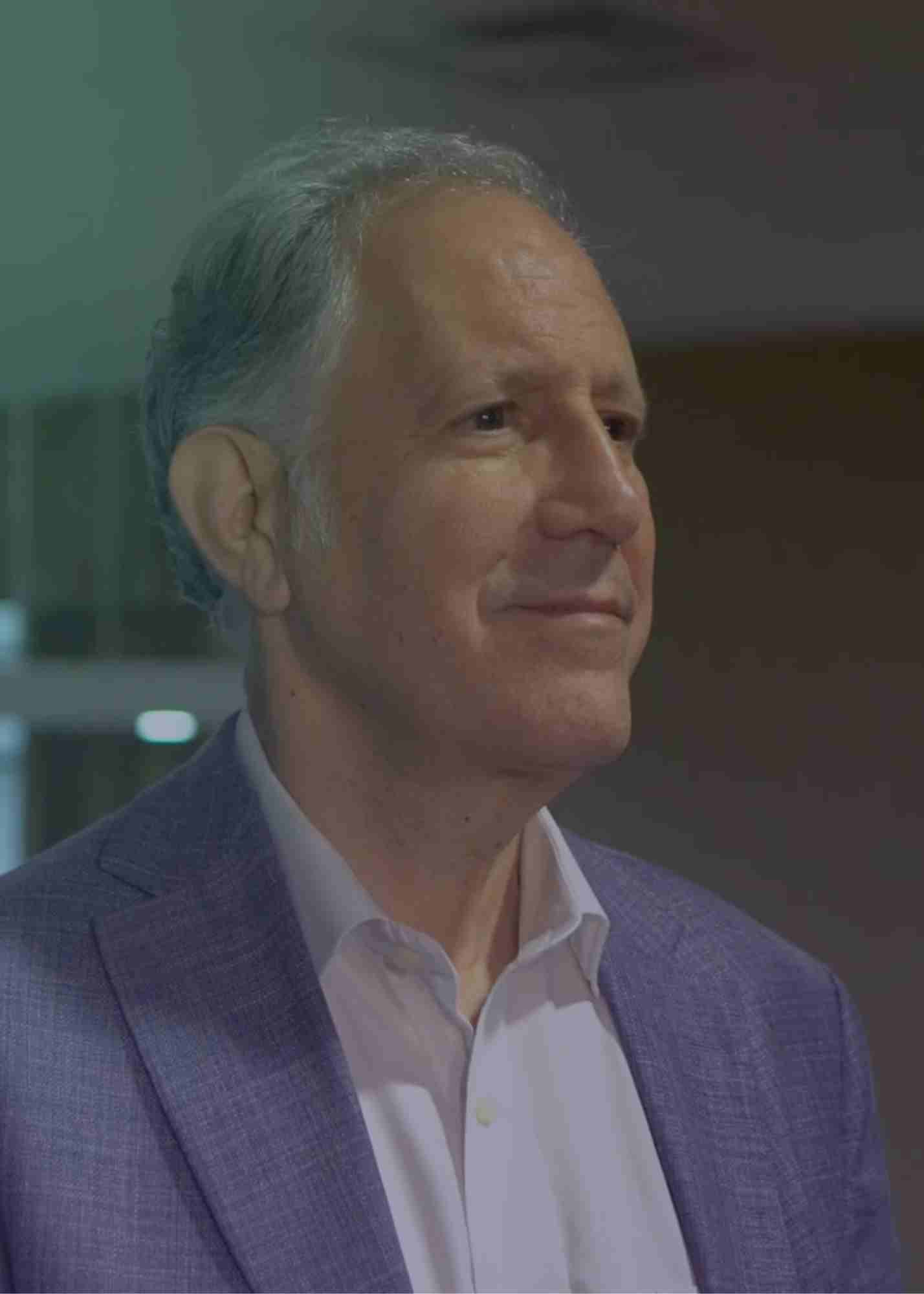 Dr. Howard Cohen